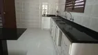 Foto 17 de Casa com 4 Quartos para alugar, 280m² em Candelária, Natal