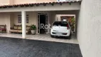 Foto 2 de Casa com 3 Quartos à venda, 190m² em Santa Mônica, Uberlândia