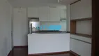 Foto 2 de Apartamento com 2 Quartos para alugar, 48m² em Super Quadra, São Paulo