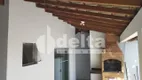 Foto 2 de Casa com 3 Quartos para alugar, 200m² em Tubalina, Uberlândia