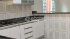 Foto 17 de Casa com 3 Quartos à venda, 129m² em Jardim Europa, Uberlândia