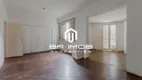 Foto 19 de Casa com 3 Quartos à venda, 300m² em Pacaembu, São Paulo