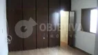 Foto 18 de Casa com 3 Quartos para alugar, 236m² em Brasil, Uberlândia