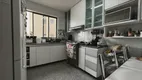 Foto 11 de Apartamento com 4 Quartos à venda, 145m² em Santo Antônio, Belo Horizonte