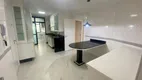 Foto 10 de Apartamento com 4 Quartos à venda, 230m² em Pitangueiras, Guarujá