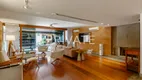 Foto 25 de Casa com 4 Quartos para alugar, 418m² em Jardim América, São Paulo