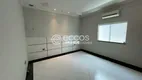 Foto 11 de Casa com 3 Quartos à venda, 225m² em Custódio Pereira, Uberlândia