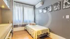 Foto 3 de Apartamento com 4 Quartos à venda, 109m² em Três Figueiras, Porto Alegre