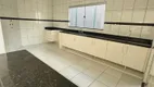 Foto 29 de Sobrado com 3 Quartos à venda, 243m² em Presidente Roosevelt, Uberlândia