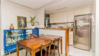Foto 4 de Apartamento com 3 Quartos à venda, 68m² em Vila Ipiranga, Porto Alegre
