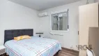 Foto 4 de Apartamento com 3 Quartos à venda, 68m² em Humaitá, Porto Alegre