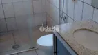 Foto 12 de Casa com 2 Quartos à venda, 60m² em Tubalina, Uberlândia