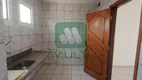 Foto 4 de Apartamento com 3 Quartos para alugar, 51m² em Tubalina, Uberlândia