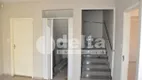 Foto 18 de Casa com 4 Quartos para alugar, 270m² em Centro, Uberlândia