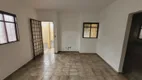 Foto 3 de Casa com 3 Quartos para alugar, 142m² em Santa Mônica, Uberlândia