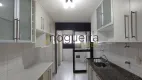 Foto 5 de Apartamento com 3 Quartos para alugar, 105m² em Jardim Marajoara, São Paulo