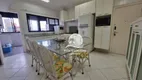 Foto 32 de Apartamento com 4 Quartos à venda, 200m² em Pitangueiras, Guarujá