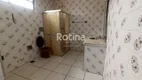 Foto 28 de Casa com 3 Quartos para alugar, 180m² em Lidice, Uberlândia