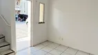 Foto 3 de Casa de Condomínio com 2 Quartos para alugar, 60m² em Prefeito José Walter, Fortaleza