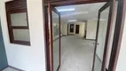 Foto 3 de Casa com 3 Quartos para alugar, 300m² em Candelária, Natal