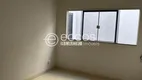 Foto 3 de Casa com 3 Quartos à venda, 200m² em Fátima, Araguari
