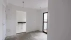Foto 3 de Apartamento com 2 Quartos à venda, 53m² em Vila Curuçá, Santo André