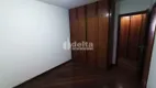 Foto 6 de Apartamento com 3 Quartos à venda, 209m² em Fundinho, Uberlândia