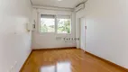 Foto 23 de Casa com 4 Quartos à venda, 370m² em Jardim Guedala, São Paulo