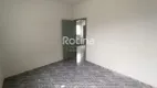 Foto 11 de Casa com 3 Quartos para alugar, 96m² em Osvaldo Rezende, Uberlândia