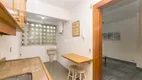 Foto 6 de Apartamento com 2 Quartos para alugar, 60m² em Moinhos de Vento, Porto Alegre