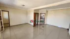 Foto 21 de Casa com 3 Quartos para alugar, 137m² em Casoni, Londrina