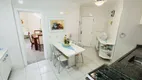 Foto 19 de Apartamento com 4 Quartos à venda, 147m² em Pitangueiras, Guarujá