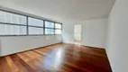 Foto 3 de Apartamento com 3 Quartos à venda, 135m² em Higienópolis, São Paulo