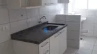 Foto 5 de Apartamento com 3 Quartos à venda, 67m² em Champagnat, Londrina