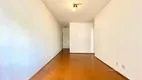 Foto 2 de Apartamento com 1 Quarto à venda, 50m² em Vila Itapura, Campinas