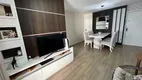 Foto 2 de Apartamento com 3 Quartos à venda, 67m² em Novo Mundo, Curitiba