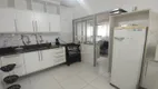 Foto 10 de Apartamento com 4 Quartos para alugar, 160m² em Pitangueiras, Guarujá