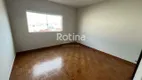 Foto 7 de Apartamento com 3 Quartos para alugar, 100m² em Nossa Senhora Aparecida, Uberlândia