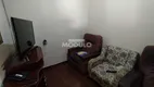 Foto 14 de Casa com 3 Quartos para alugar, 238m² em Cidade Jardim, Uberlândia