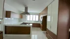 Foto 19 de Apartamento com 4 Quartos à venda, 225m² em Praia das Pitangueiras, Guarujá