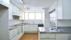 Foto 15 de Apartamento com 3 Quartos à venda, 256m² em Jardim Paulista, São Paulo