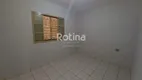 Foto 6 de Casa com 3 Quartos para alugar, 123m² em Jardim Brasília, Uberlândia