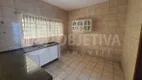 Foto 7 de Casa com 4 Quartos para alugar, 170m² em Centro, Uberlândia