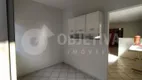 Foto 11 de Casa com 3 Quartos à venda, 170m² em Cidade Jardim, Uberlândia