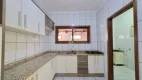 Foto 14 de Casa com 3 Quartos para alugar, 214m² em Espinheiros, Joinville