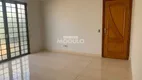 Foto 6 de Casa com 5 Quartos à venda, 200m² em Marta Helena, Uberlândia