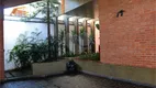 Foto 2 de Casa com 4 Quartos para alugar, 418m² em Jardim Europa, São Paulo