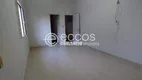 Foto 3 de Casa com 3 Quartos à venda, 220m² em Centro, Araguari