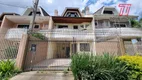 Foto 2 de Sobrado com 3 Quartos à venda, 194m² em Jardim das Américas, Curitiba