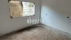 Foto 2 de Casa com 3 Quartos à venda, 170m² em Santa Mônica, Uberlândia